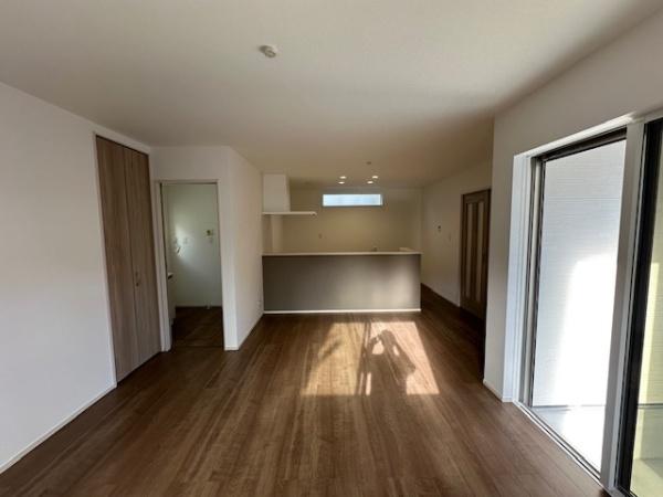 枚方市東香里３丁目の新築一戸建