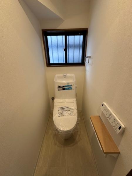 枚方市長尾東町3丁目の中古一戸建て(トイレ)