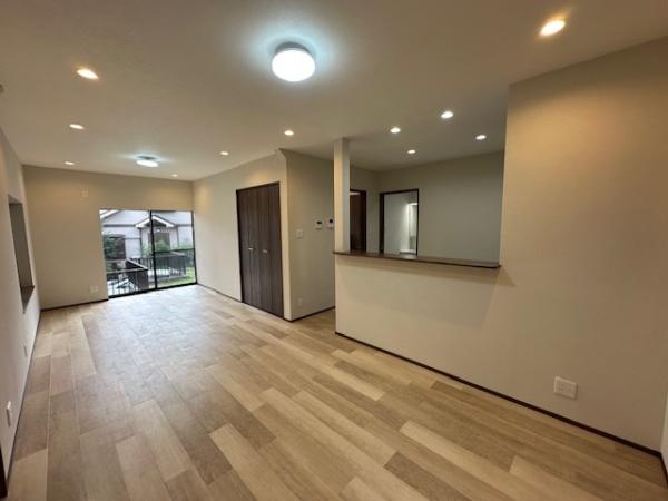 枚方市長尾東町３丁目の中古一戸建