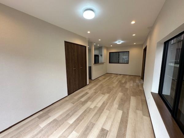 枚方市長尾東町３丁目の中古一戸建