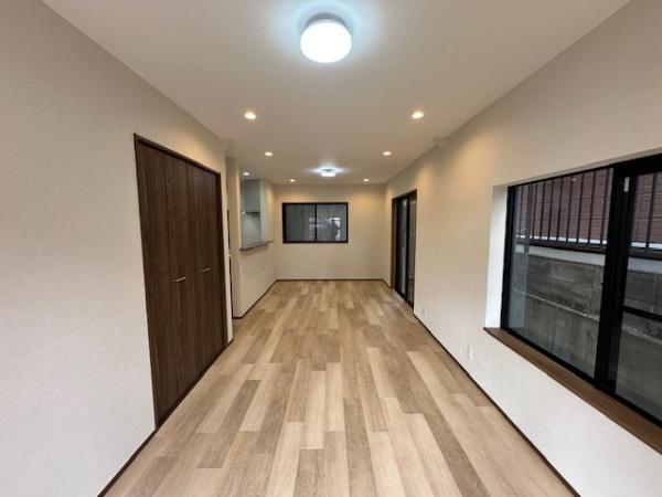 枚方市長尾東町3丁目の中古一戸建て(リビング)