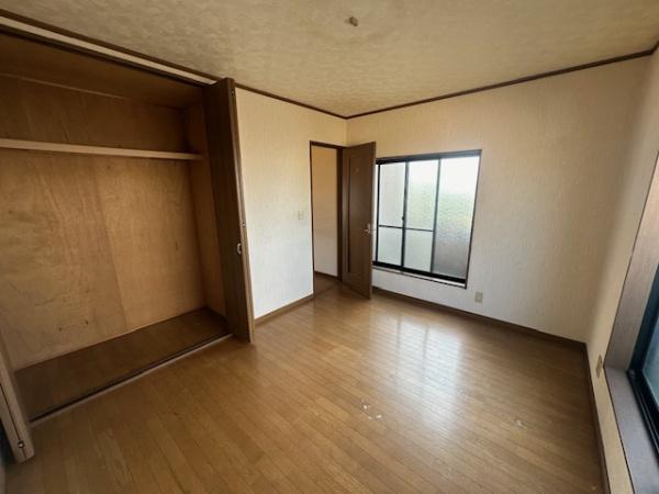 寝屋川市高柳２丁目の中古一戸建て