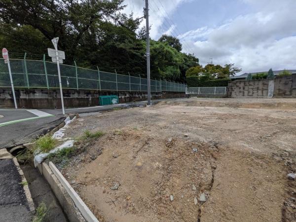 枚方市香里ケ丘８丁目の土地