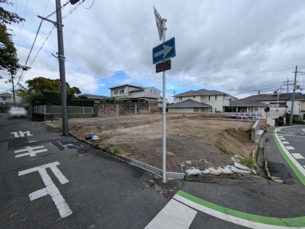 枚方市香里ケ丘８丁目の土地