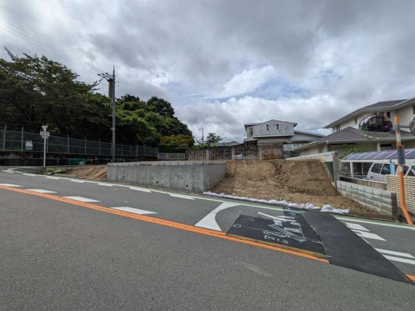 枚方市香里ケ丘８丁目の土地