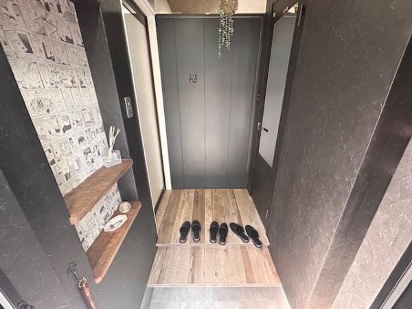 枚方市田口1丁目の中古一戸建て(玄関)