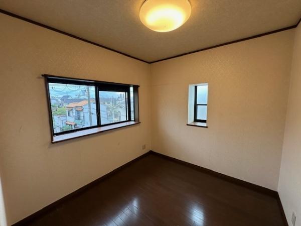 寝屋川市高柳２丁目の中古一戸建て