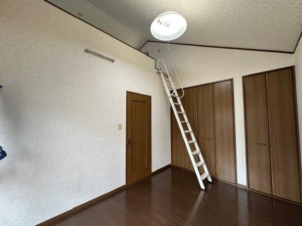 寝屋川市高柳２丁目の中古一戸建て