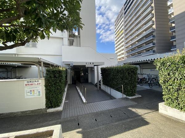 寝屋川東ファミリータウン北1番館
