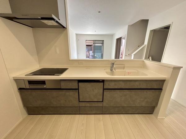 寝屋川市高柳５丁目の新築一戸建
