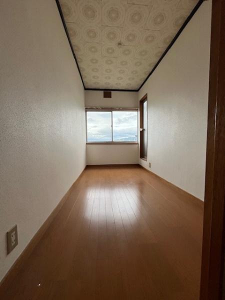 枚方市釈尊寺町の中古一戸建て(洋室)