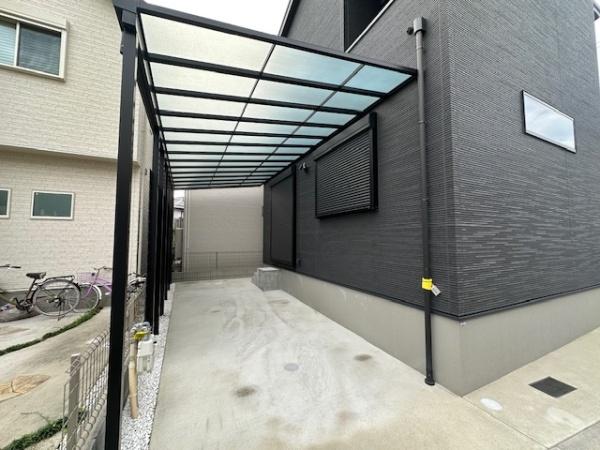 寝屋川市石津中町の中古一戸建て(駐車場)