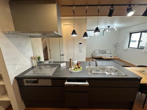 寝屋川市石津中町の中古一戸建て(キッチン)