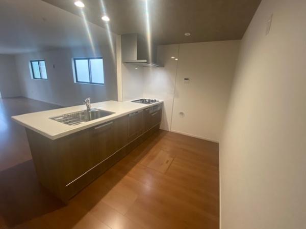 寝屋川市菅相塚町の新築一戸建