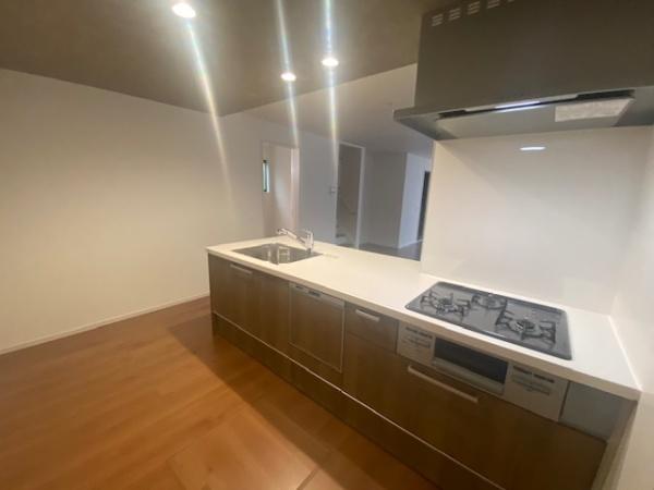 寝屋川市菅相塚町の新築一戸建