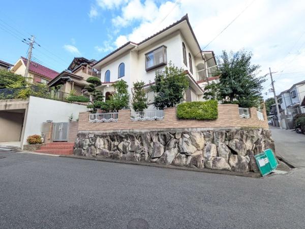 寝屋川市高宮２丁目の中古一戸建