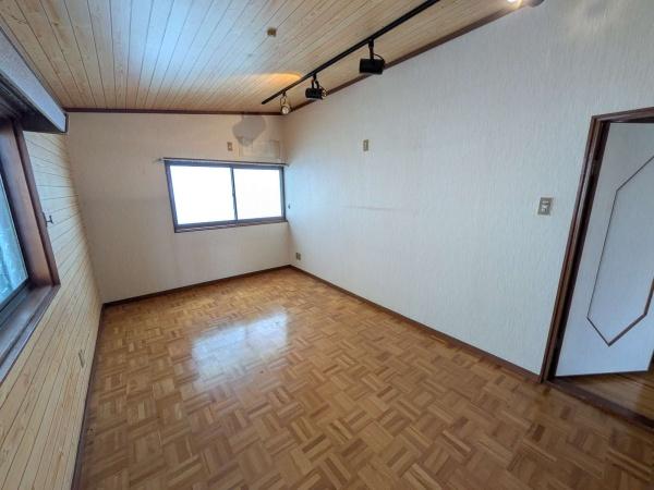 寝屋川市高宮２丁目の中古一戸建て