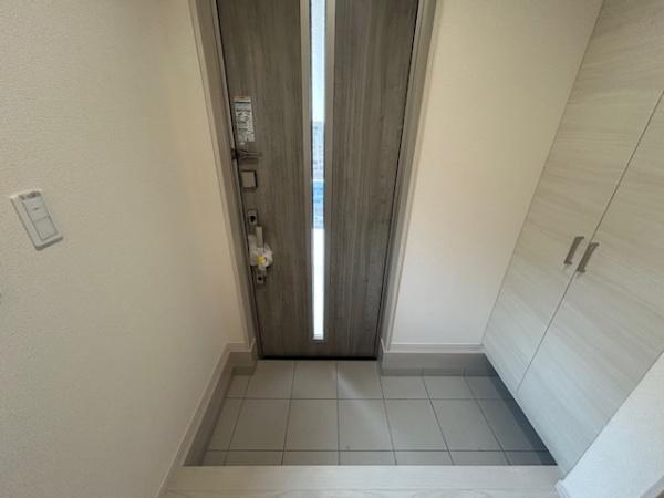 寝屋川市高柳７丁目の新築一戸建