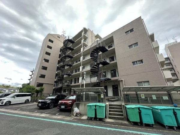 枚方ハイツ第8号棟