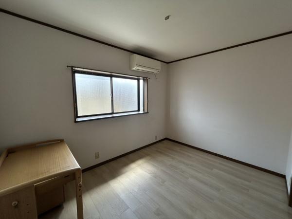 寝屋川市高柳３丁目の中古一戸建て