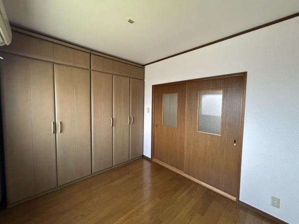寝屋川市高柳３丁目の中古一戸建て