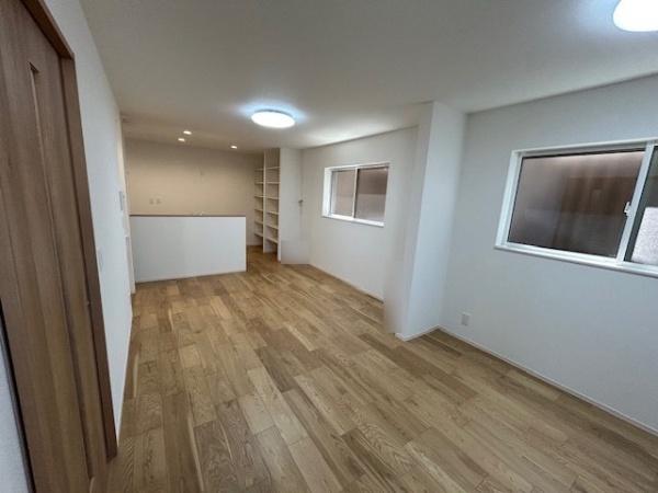 寝屋川市寿町の新築一戸建