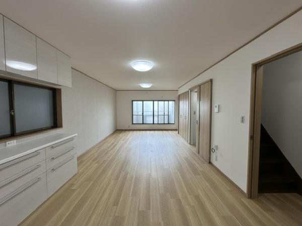 寝屋川市春日町の中古一戸建