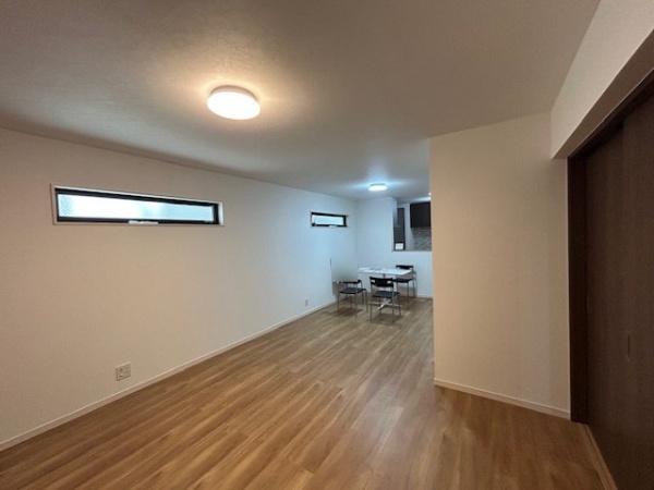 枚方市東中振１丁目の中古一戸建