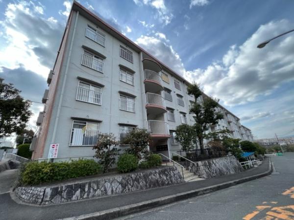 山田池パークハイツ１号棟