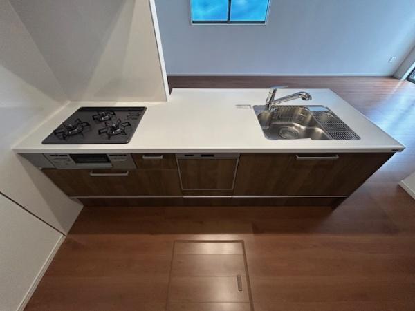 寝屋川市春日町の新築一戸建