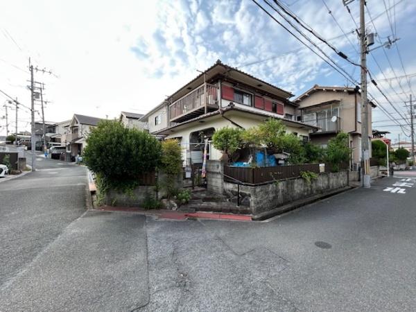 枚方市藤阪元町３丁目の土地