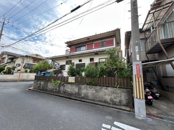枚方市藤阪元町３丁目の土地