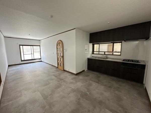 寝屋川市木屋元町の中古一戸建て