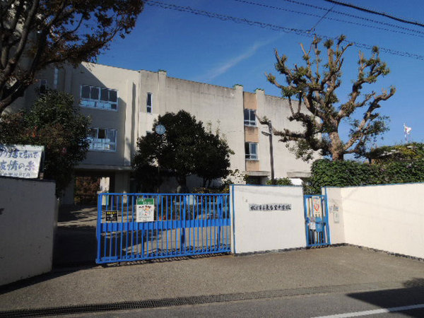 釈尊寺第一住宅2号棟(枚方市立東香里中学校)