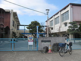 交野市幾野１丁目の土地(交野市立郡津小学校)