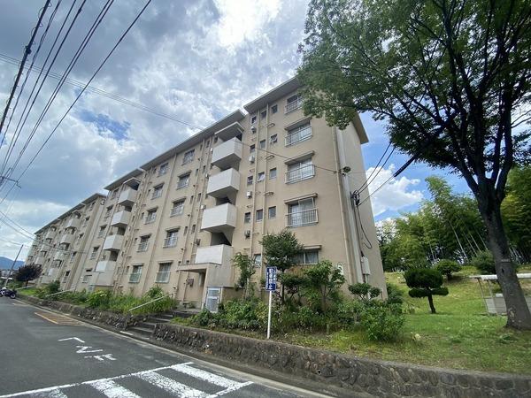 茄子作住宅第4号棟