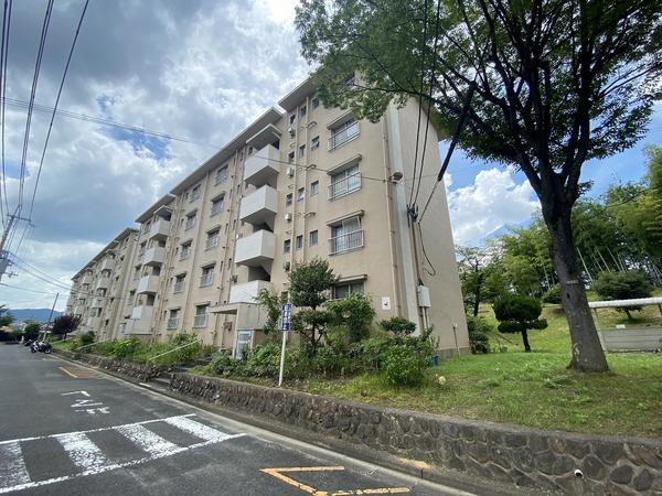茄子作住宅第4号棟