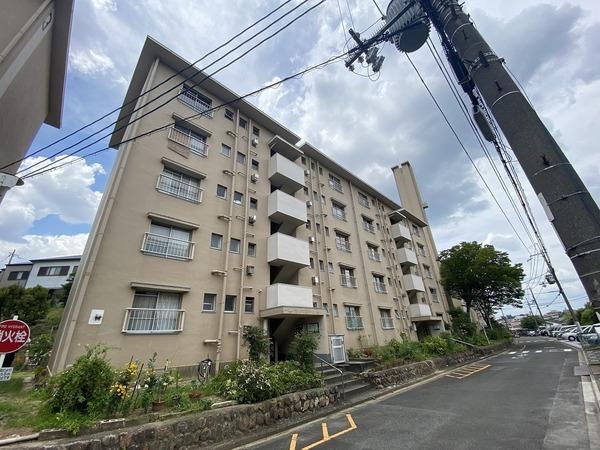 茄子作住宅第4号棟