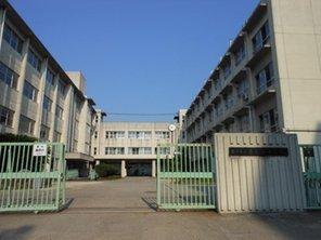 ダイアパレス枚方山田池公園(枚方市立長尾西中学校)