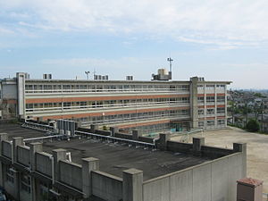 枚方市南中振２丁目の新築一戸建(枚方市立第二中学校)