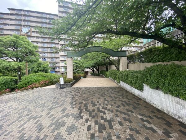 グリーンタウン香里ヶ丘B棟