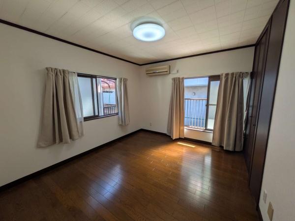 寝屋川市末広町の中古一戸建て