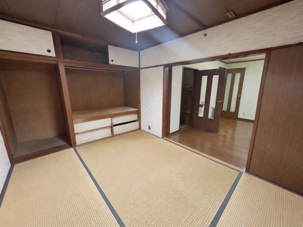 寝屋川市三井が丘４丁目の中古一戸建て