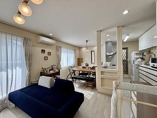 川西市加茂1丁目　中古戸建
