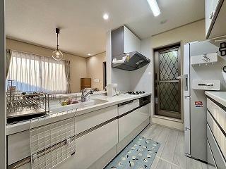 川西市加茂１丁目の中古一戸建て