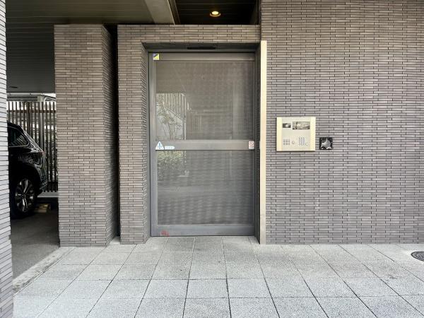 シャリエ関目高殿