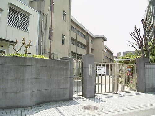 エスリード八尾駅前ザ・フロント(八尾市立八尾小学校)