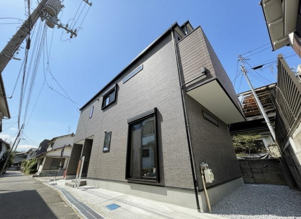 川西市加茂1丁目　新築戸建