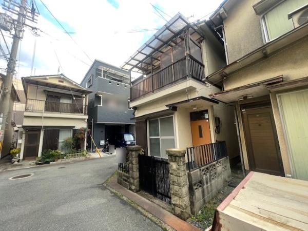 摂津市鳥飼中１丁目の土地