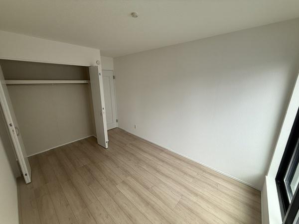 大阪市鶴見区中茶屋1丁目　B号棟